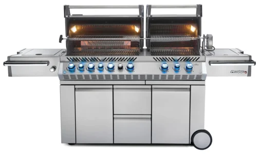 Napoleon Prestige Pro 825-3 Edelstahl Gasgrill Inkl. Drehspieß Und Bodenbeleuchtung - Modell 2023 - SMART Deal Inkl. Grillfürst Grill Control Mit Companion Device Und Einstichthermometer -Outdoor Grill Verkauf Napoleon Prestige Pro 825 Gasgrill offen